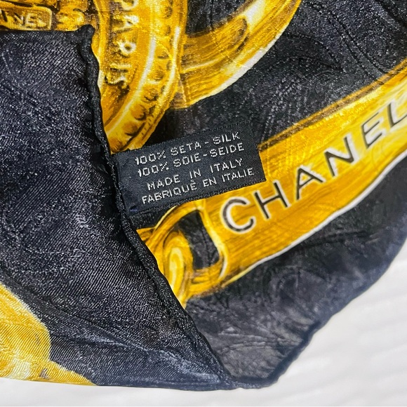 SOLD Chanel Vtg 80’s Authentic Chain Motif Logo Spellout Black Gold Silk Scarf - Picture 8 of 14